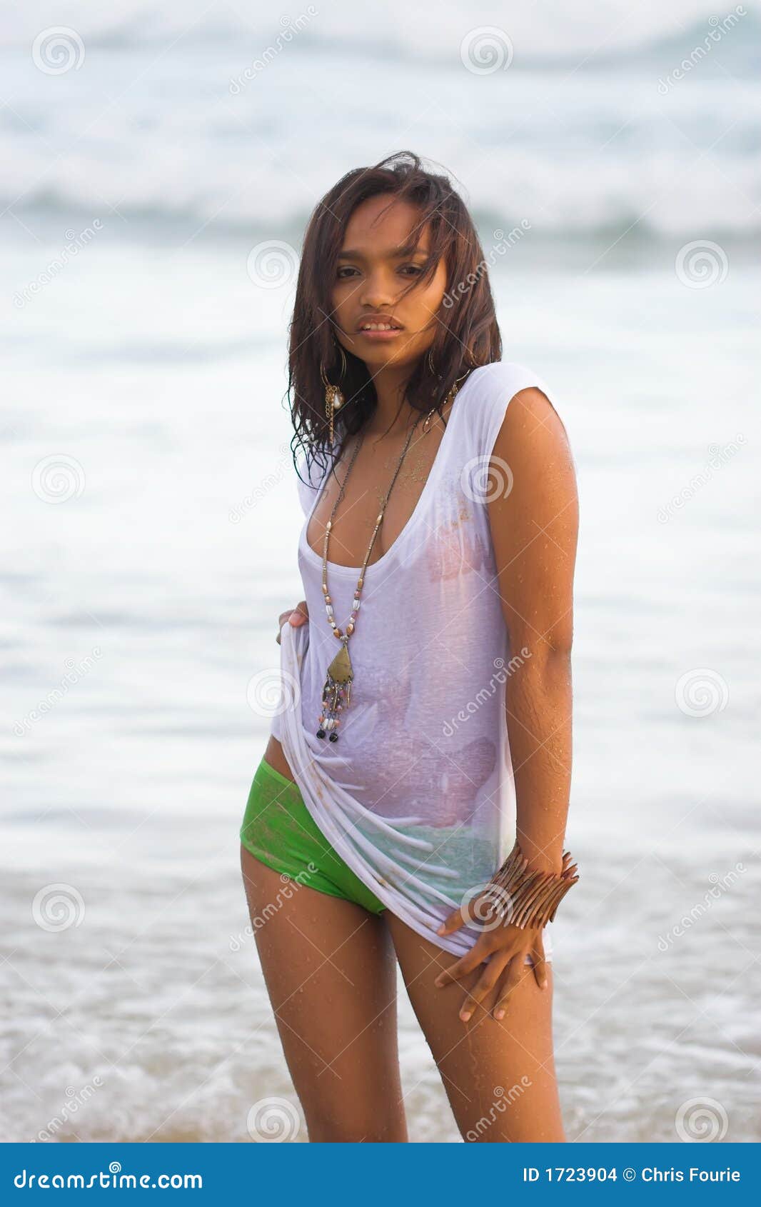 Teens In Wet T Shirt