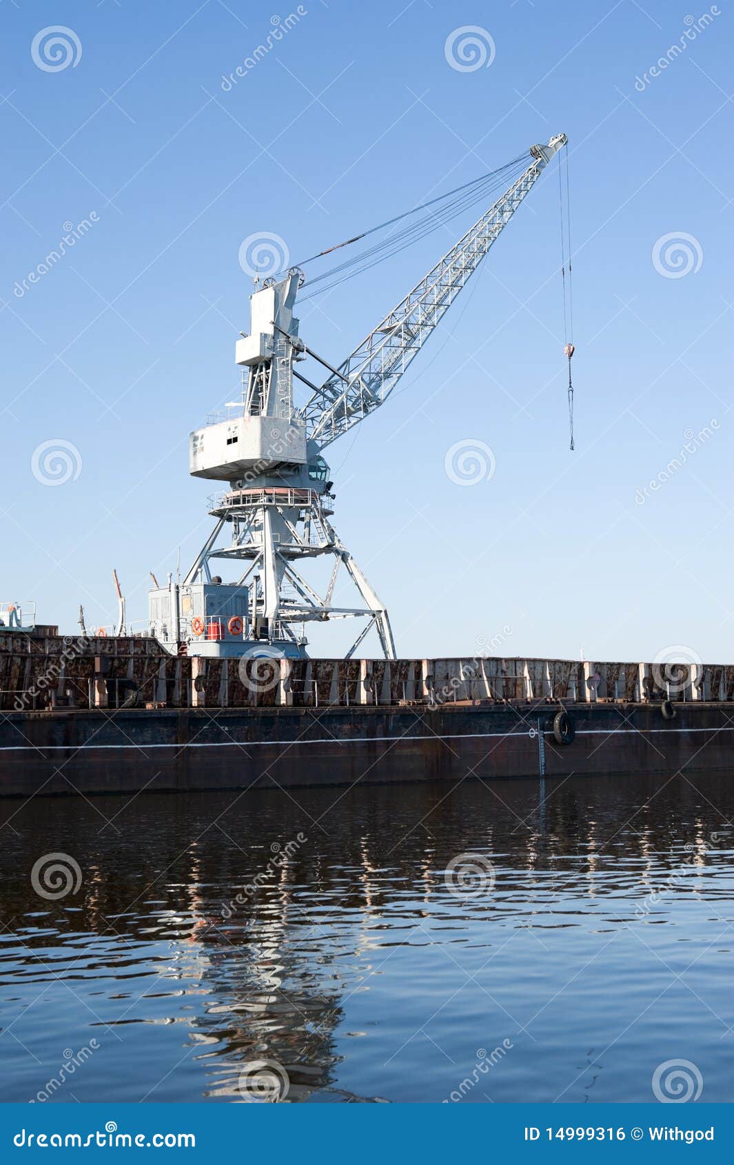 wharf with hoisting crane