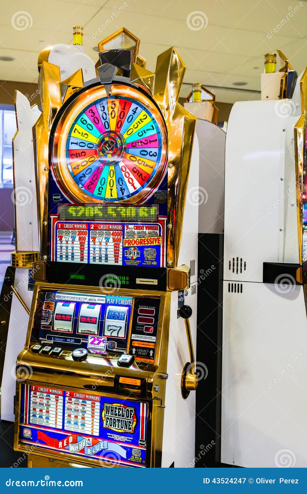 Wheel Of Fortune Slot Machine Editorial Photography - Image of lose