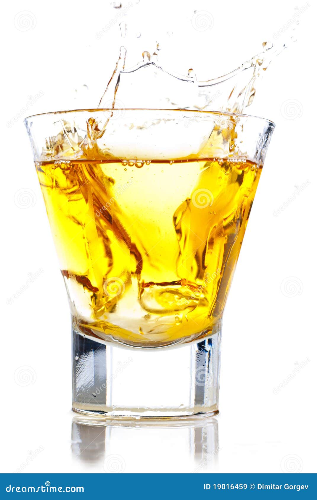 Whiskey splash stock image. Image of icecube, energy 19016459