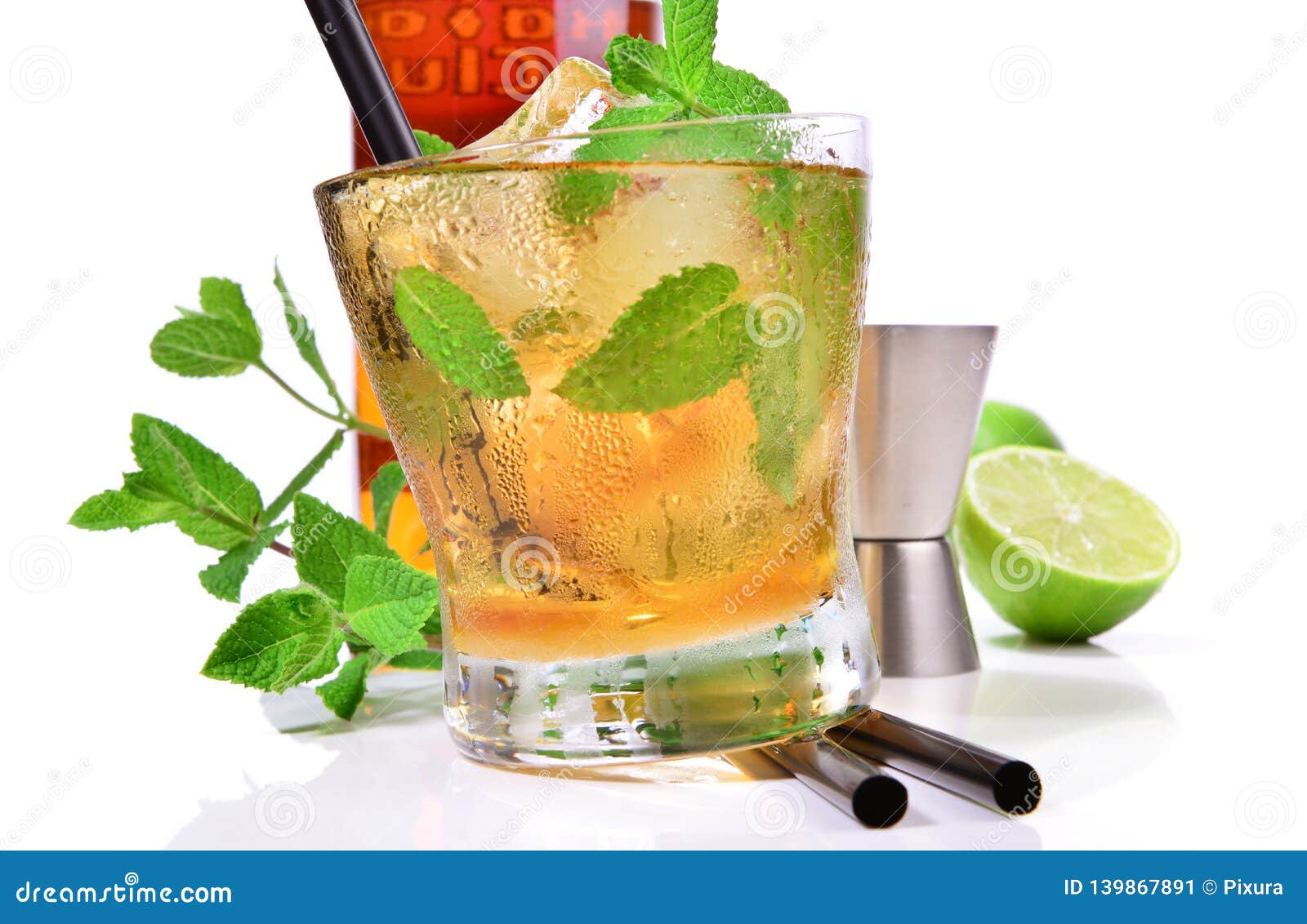 Whisky Mint Cocktail stock image. Image of background 139867891