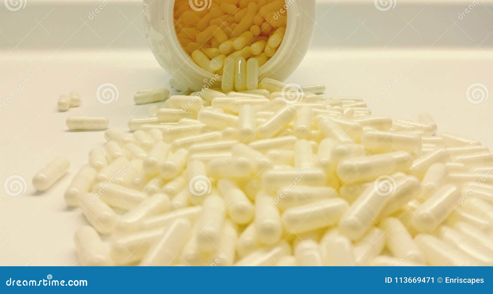 White capsules isolated stock image. Image of science 113669471