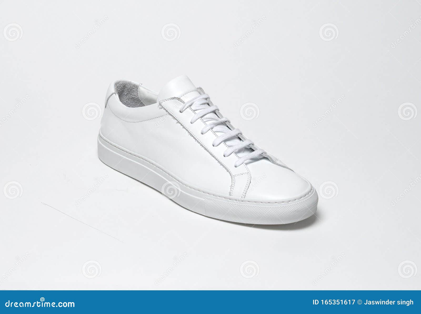 White Casual Sneakers with White Base and White Background, Plain White ...