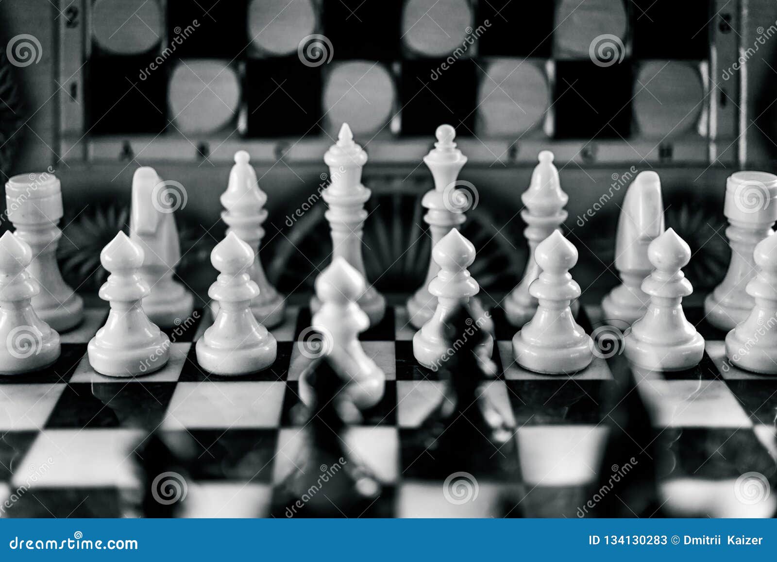 white chess figures defend