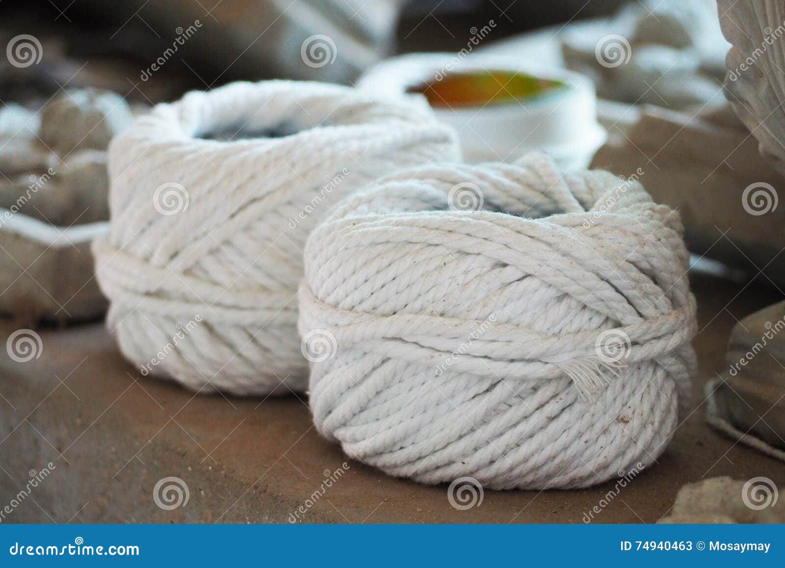 https://thumbs.dreamstime.com/z/white-cotton-rope-crafts-accessories-74940463.jpg
