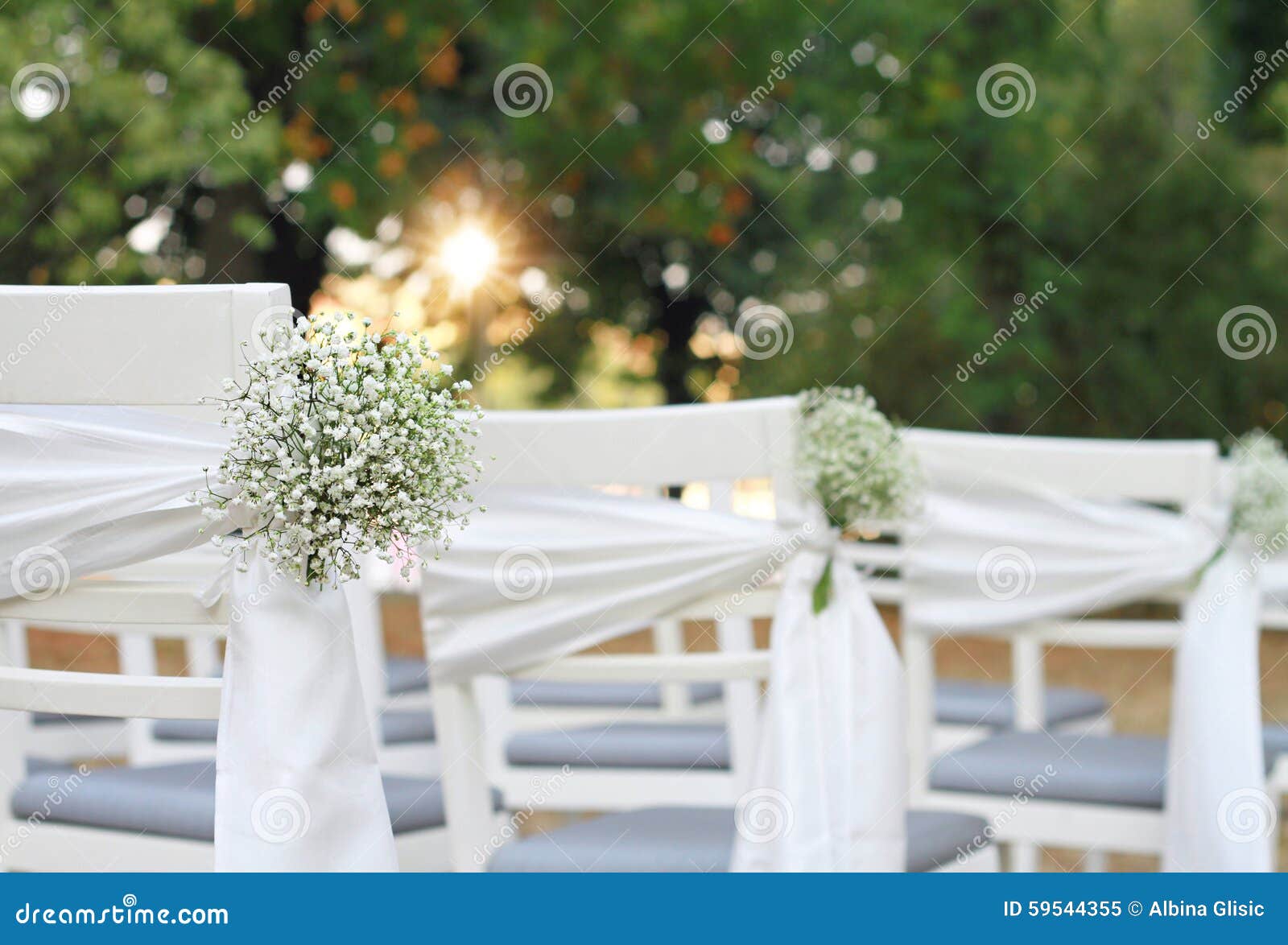 White Flowers Rustic Chic Outdoor Chair Autumn Wedding Decoration