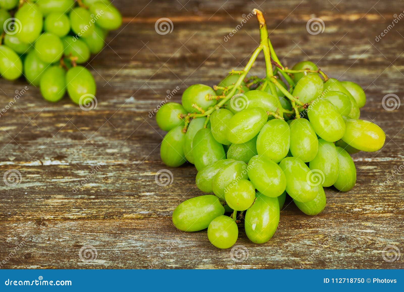 White Grapes, Coarse Linen Cloth on a Wooden Board, Closeup Stock Photo ...