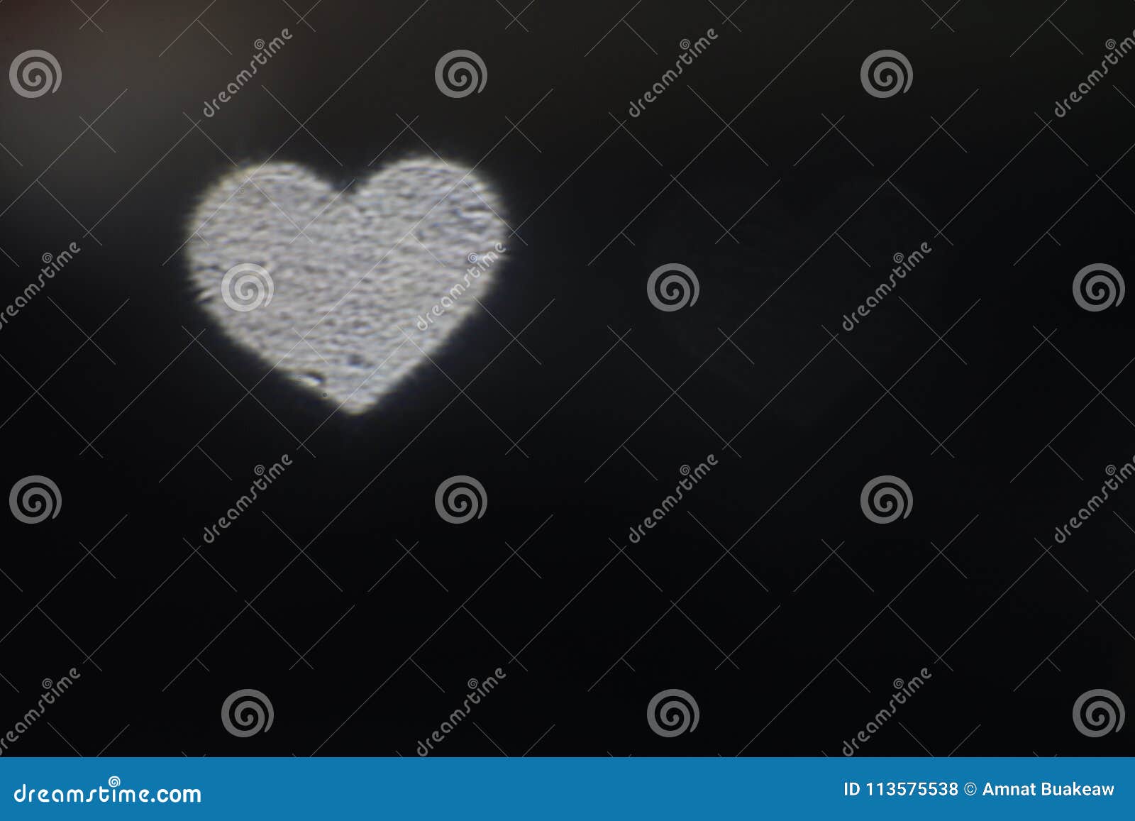 Featured image of post Simple White Heart Wallpaper
