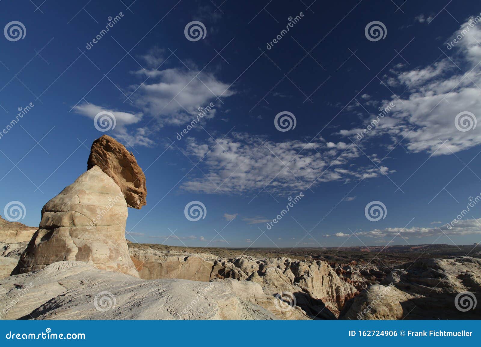 white hoodoo-toadstool hoodoo- rimrocks, grand staircase escalante national monument, gsenm, utah