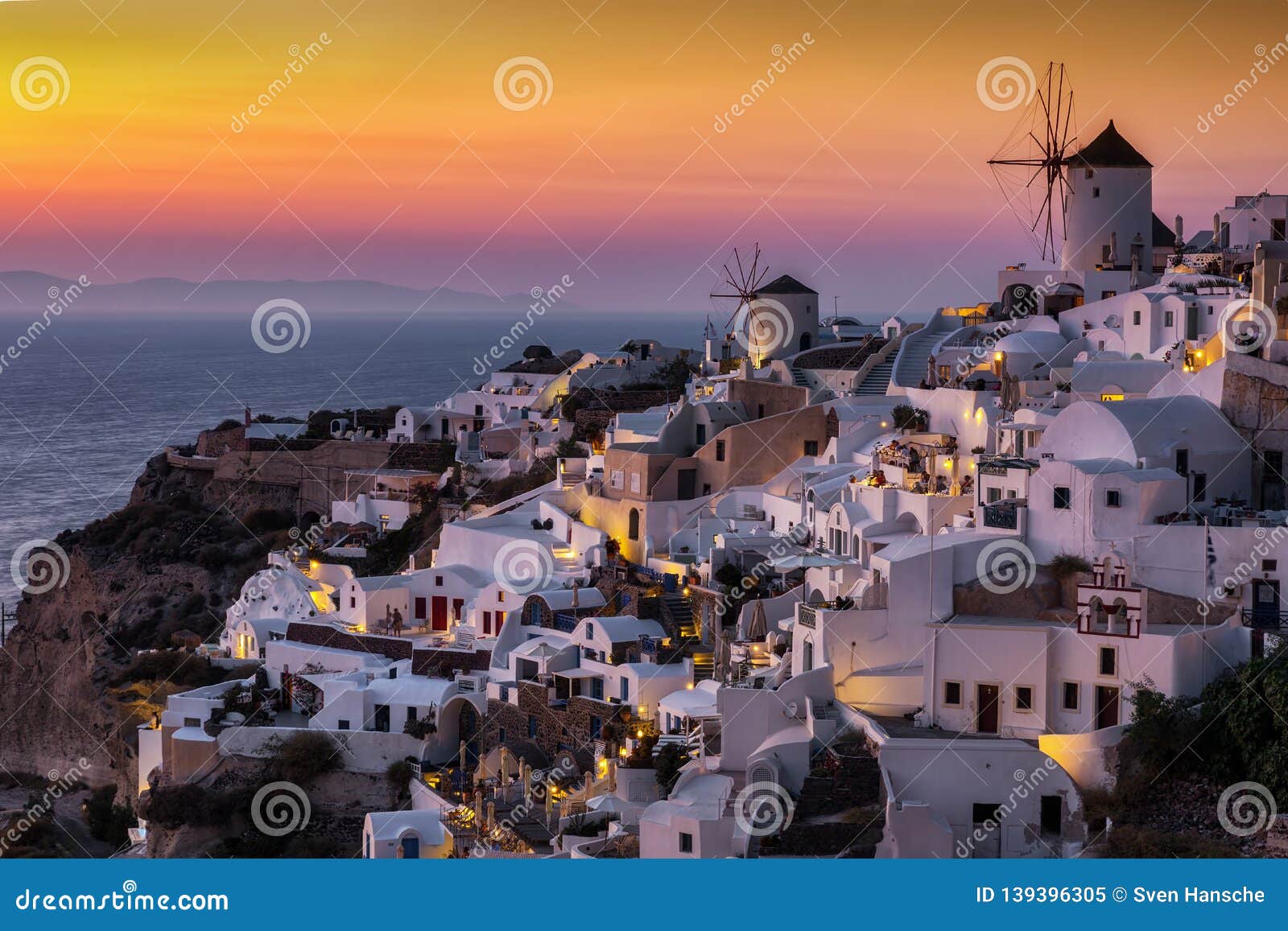 caldera in the village of oia, santorini, cyclades, greece