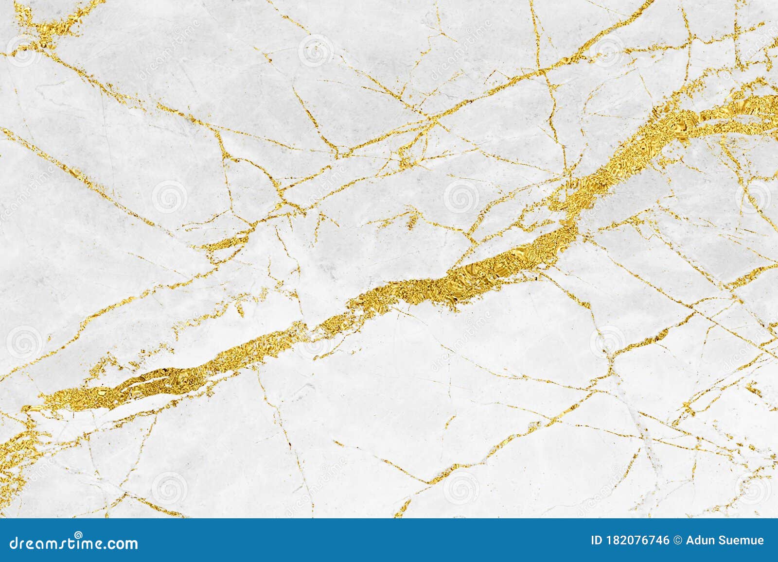 Gold Marble And Crystal: Materials That Define Luxury Design