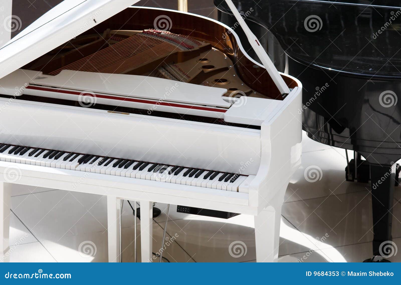 free Piano White Little free Piano White Little