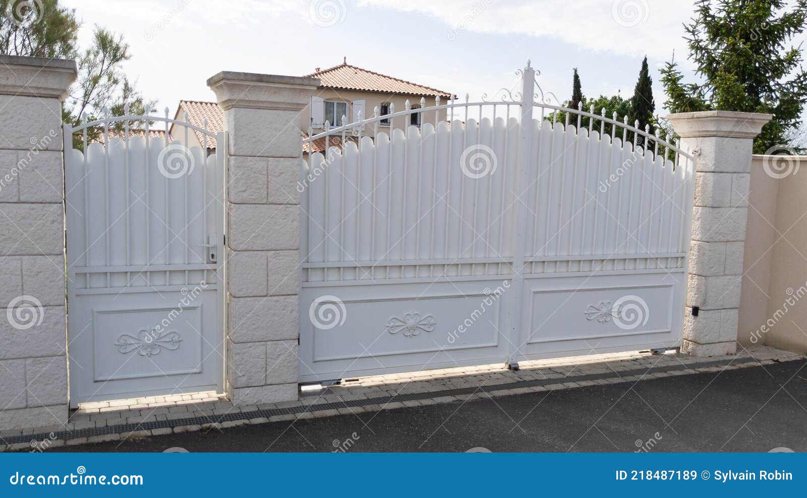 White Portal and Access Home Door Classical Old-fashioned High ...