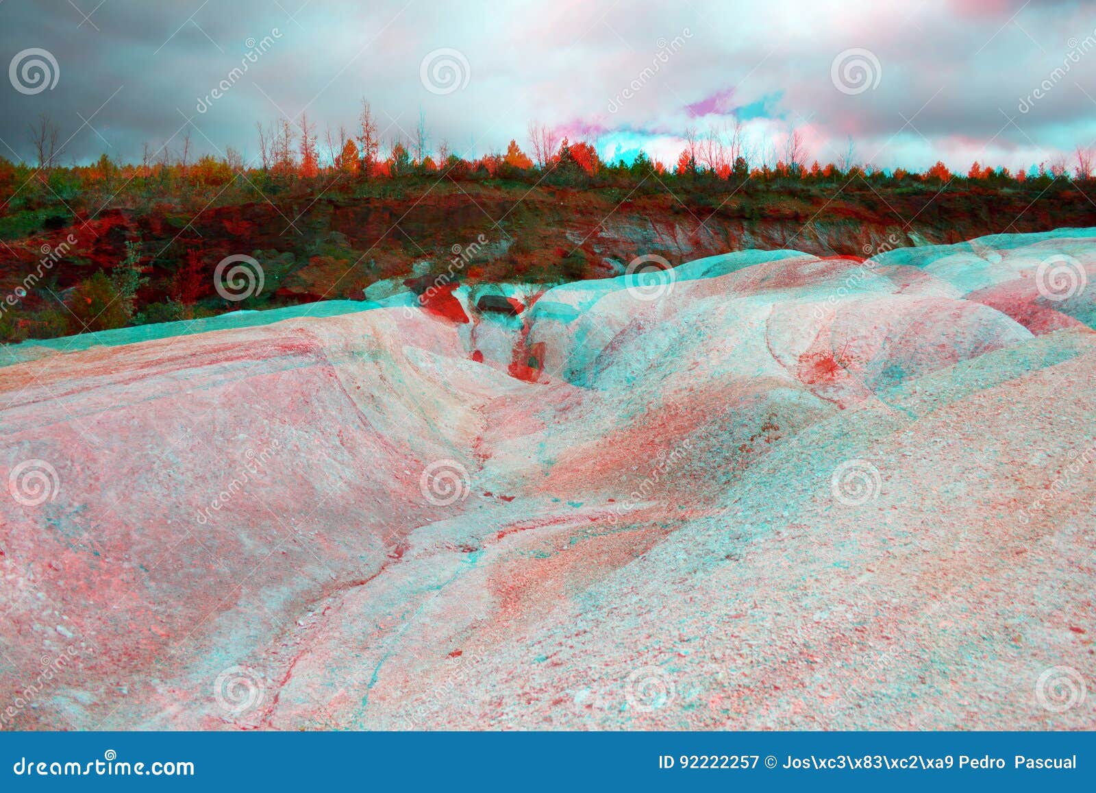 white and red contrast soil 3d anaglyph.