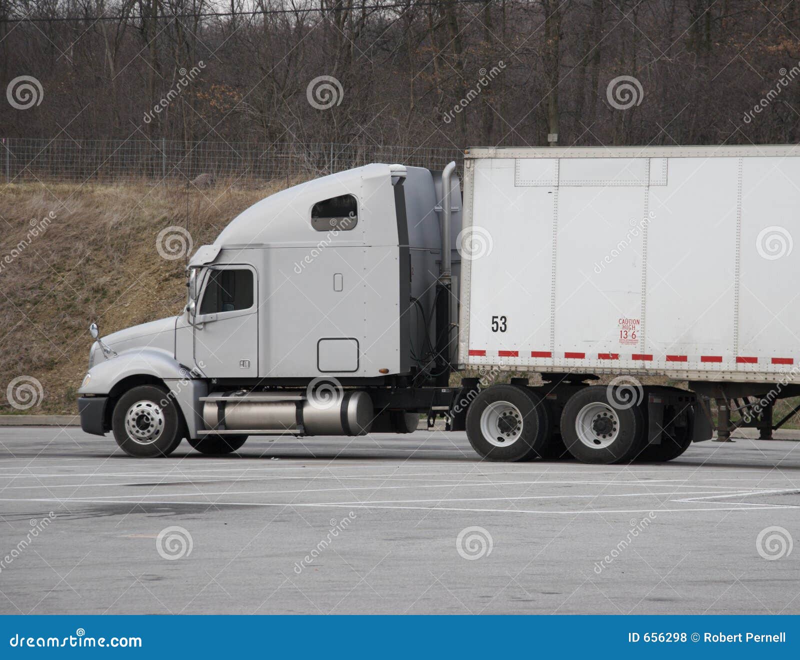 White Semi Truck Royalty Free Stock Photos Image 656298 White Semi Truck Royalty Free Stock Photos Image 656298