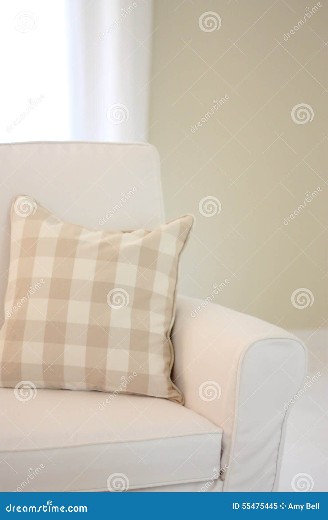 White Slipcovered Sofa Stock Photos Free & RoyaltyFree Stock Photos