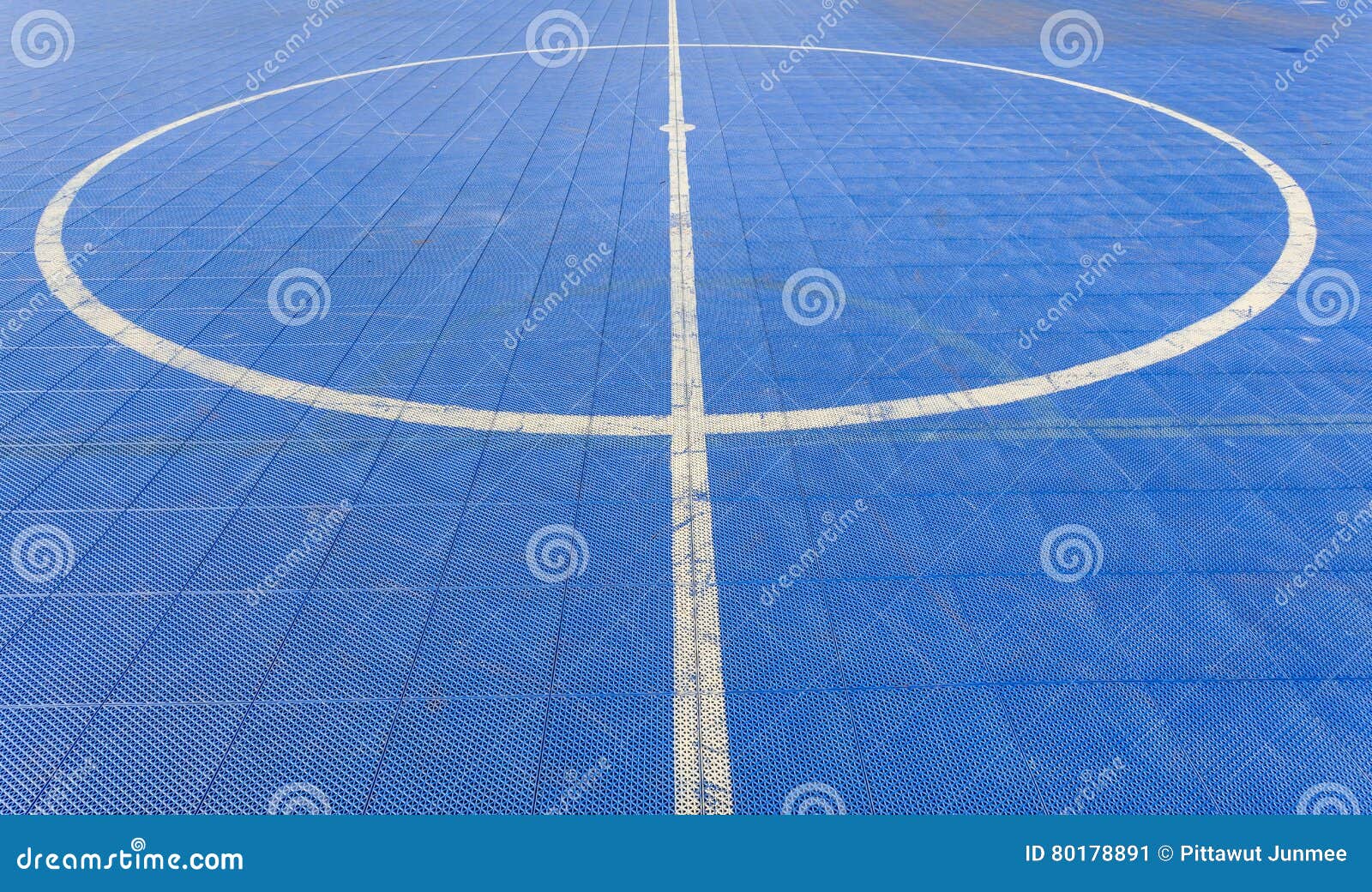 889 Circle Straight Line Stock Photos - Free & Royalty-Free Stock