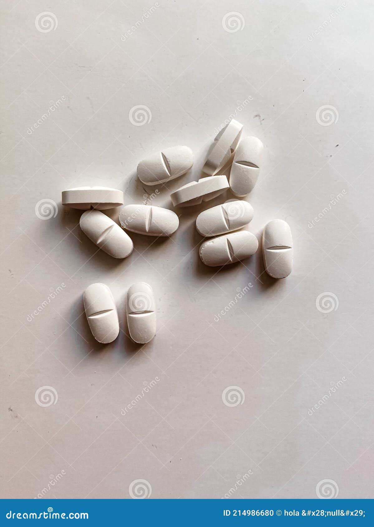 white tablets pastillas blancas