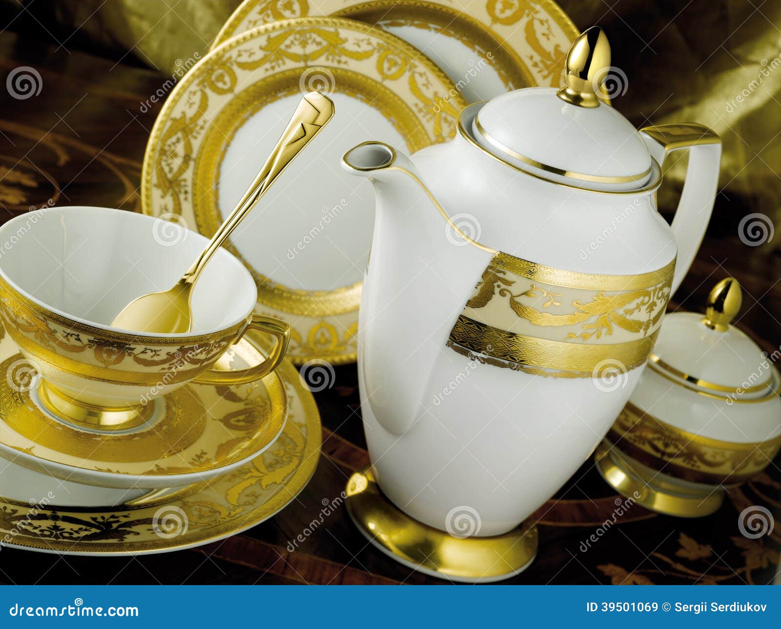 White Tableware Set with Gold Trim Stock Image Image of clean, restaurant 39501069