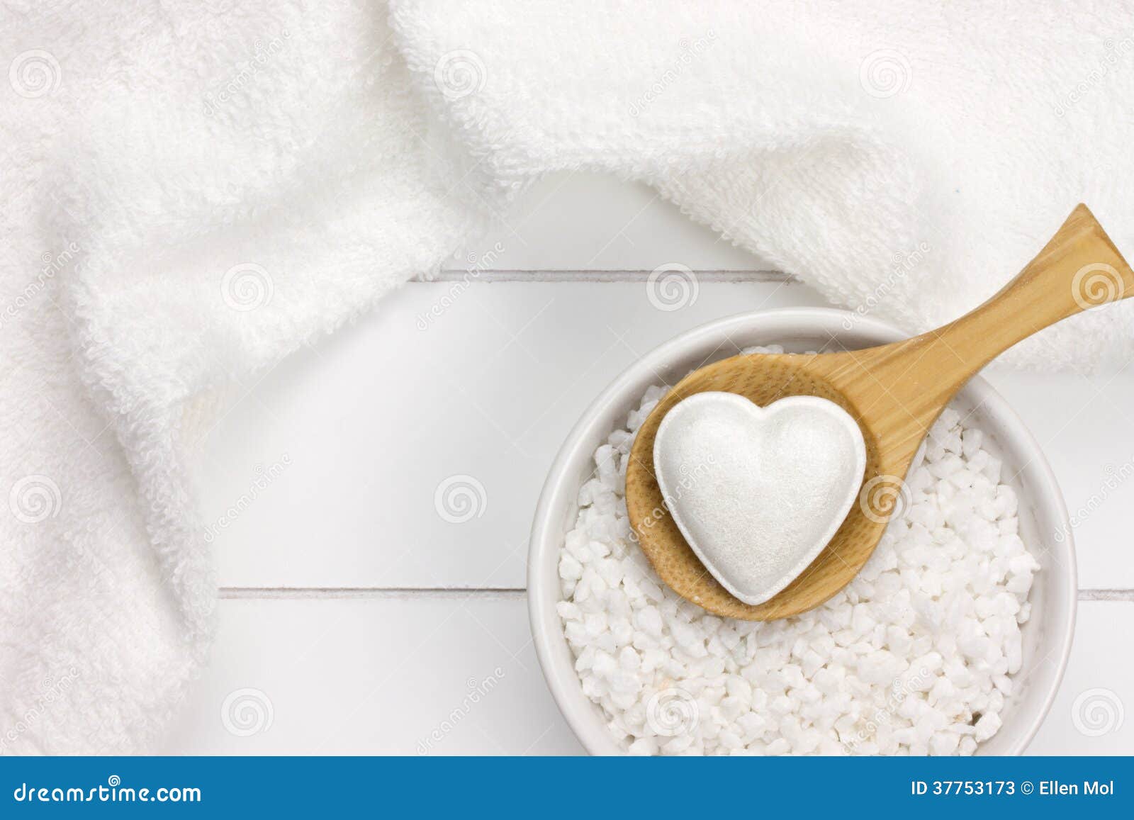 white wellness with bath salt, bath bomb and towel
