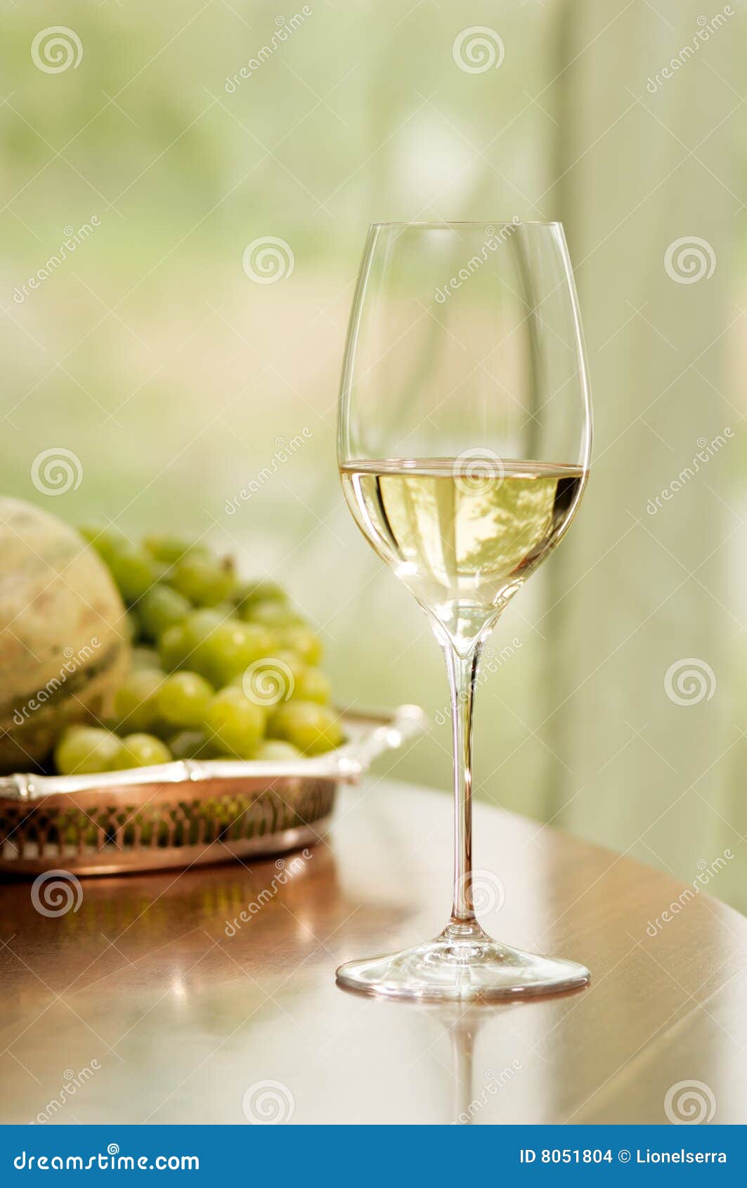 white wine glass