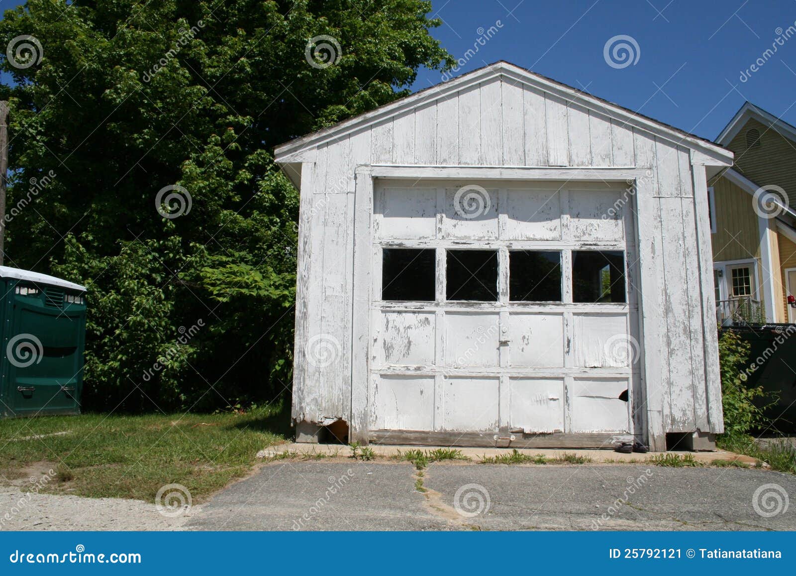 White Wooden Garage Stock Image - Image: 25792121