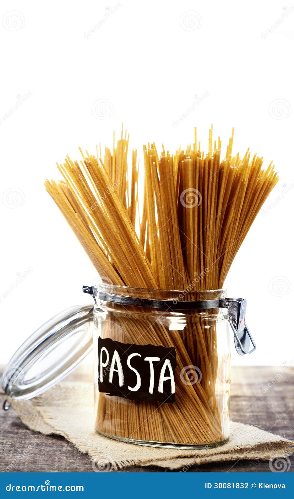 Whole wheat spaghetti stock photo. Image of european 30081832
