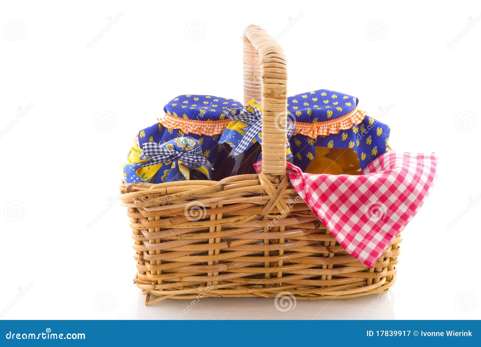 Wicked cane picnic basket stock image. Image of basket 17839917