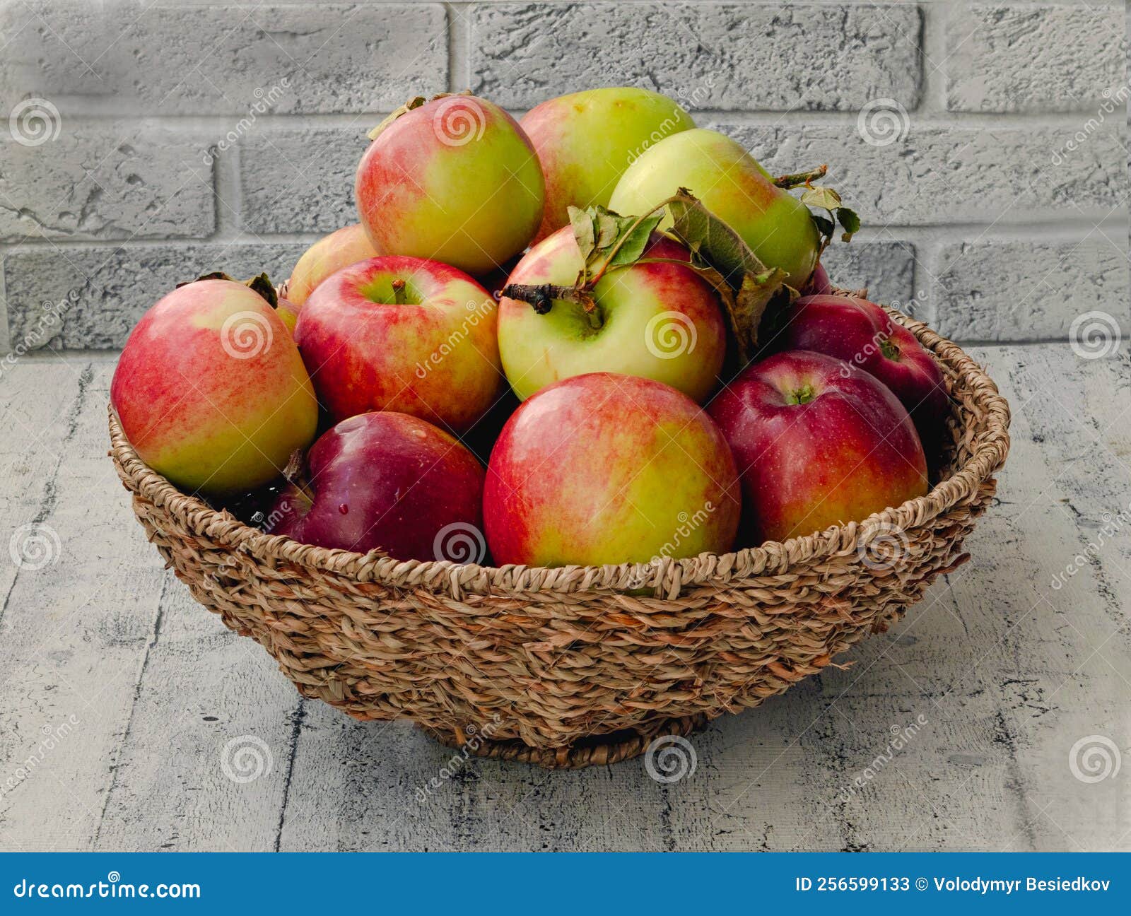Apples in the kitchen stock image. Image of garden, bowl 256599133