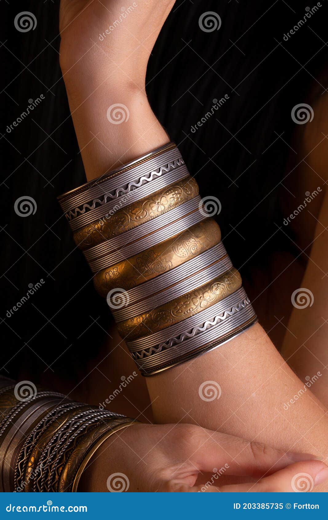 WHP Jewellers 22KT(916) Yellow Gold Bracelet for Men : Amazon.in: Jewellery