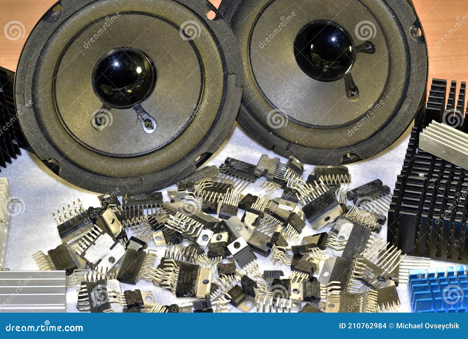 Construction of an Audiofrequency Power Amplifier Based on a