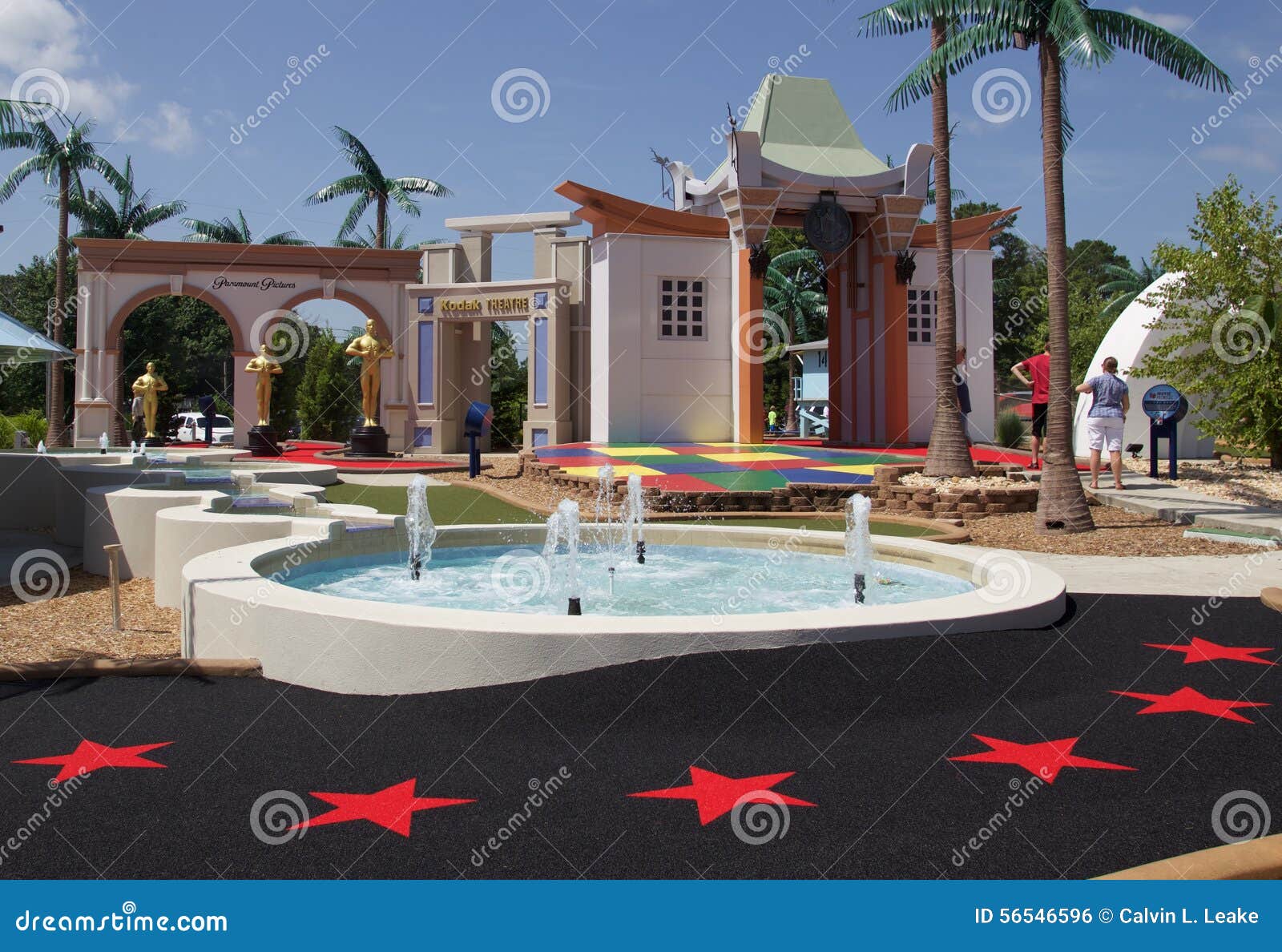 Wide View of Shoot for the Stars Mini Golf in Branson, Missouri