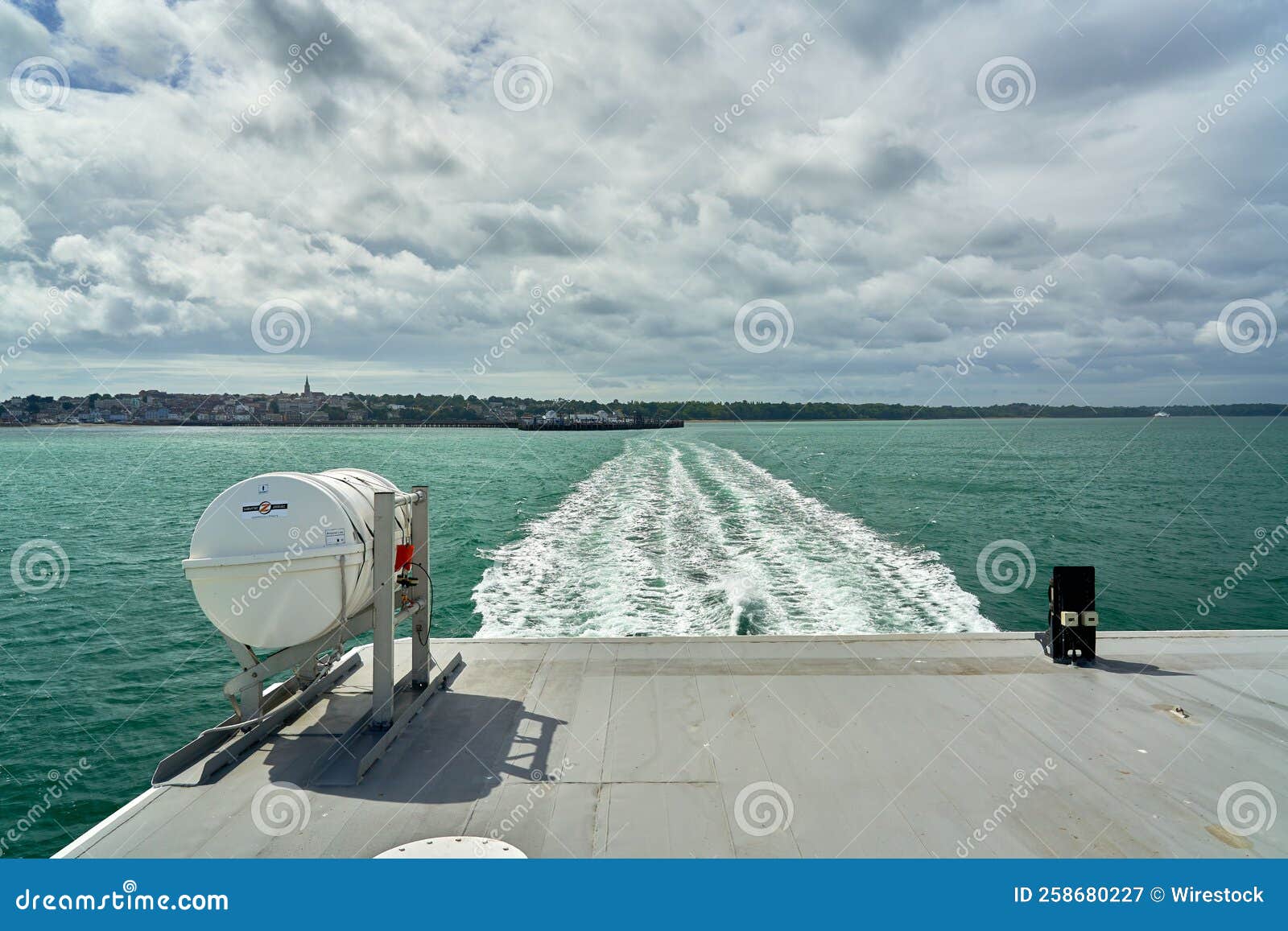 catamaran times ryde to portsmouth