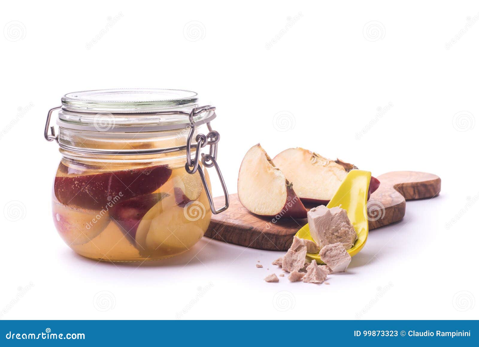 Wild Fruit Fermentation Yeast Stock Image Image of saccharomyces