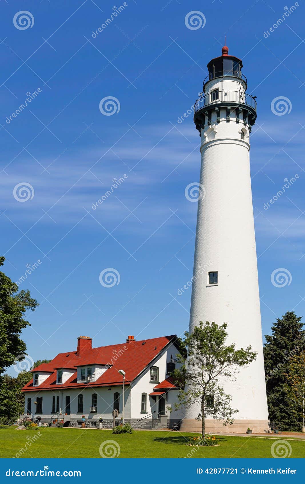 Wind Point Lighthouse in Wisconsin Stock Image Image of lawn