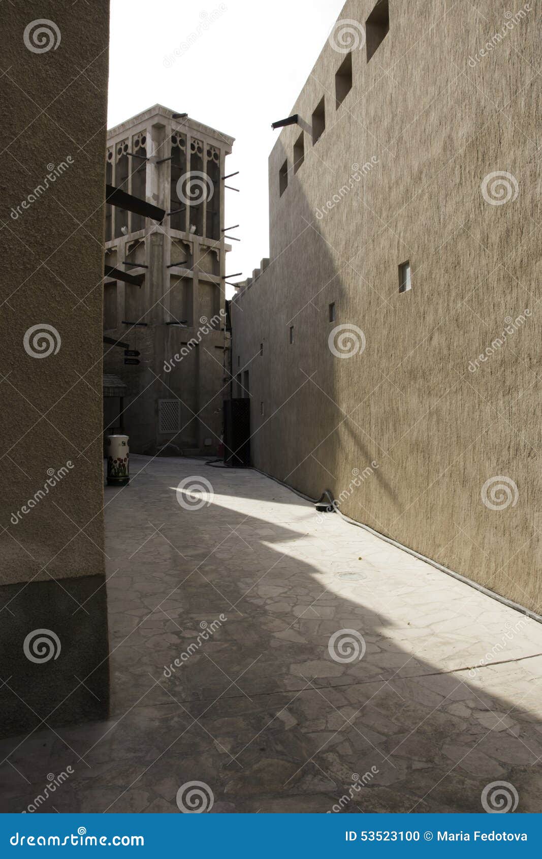 EVALUATING WINDCATCHERS IN UAE HERITAGE ARCHITECTURE A visual data 3