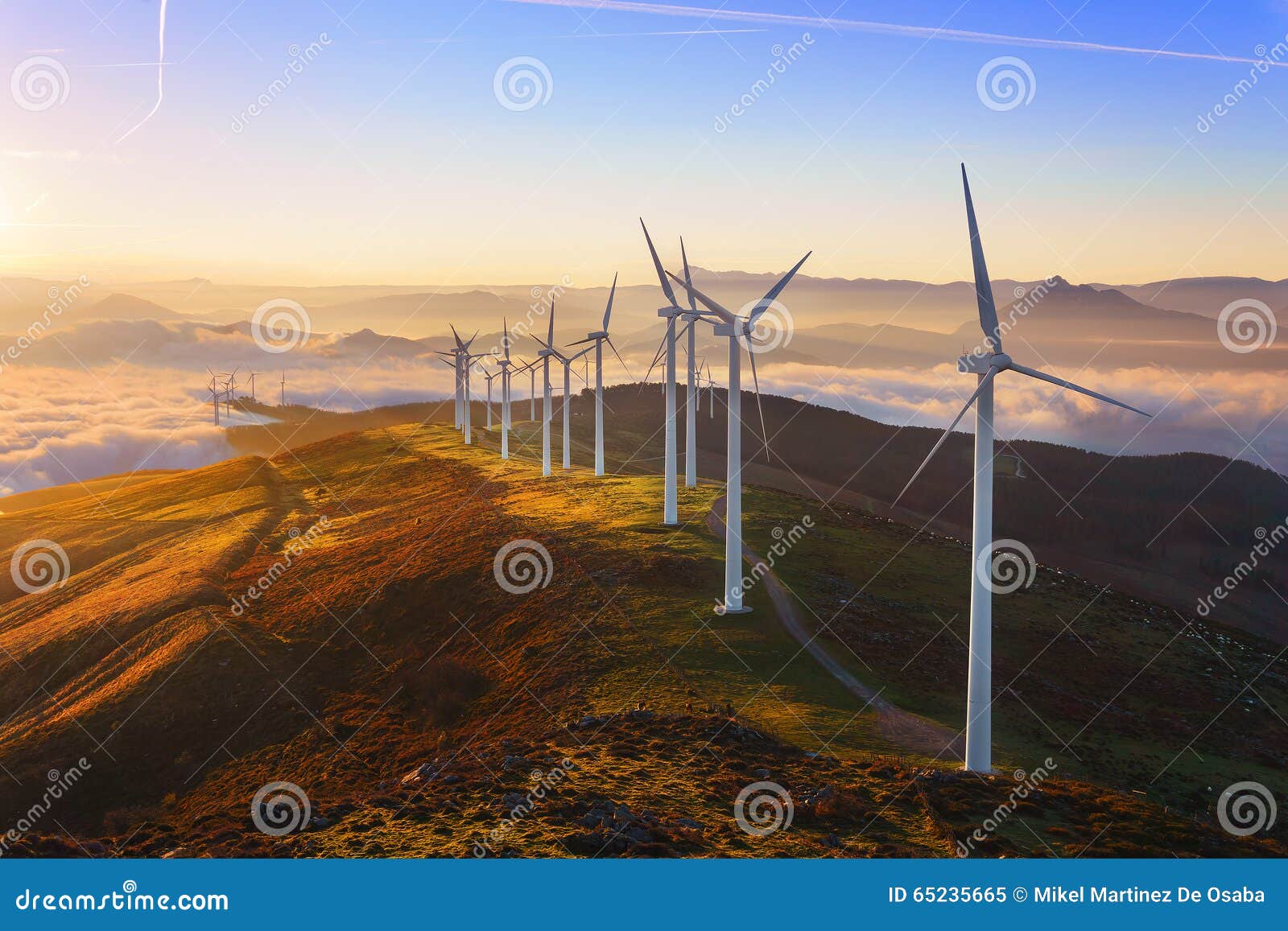 wind turbines in oiz eolic park
