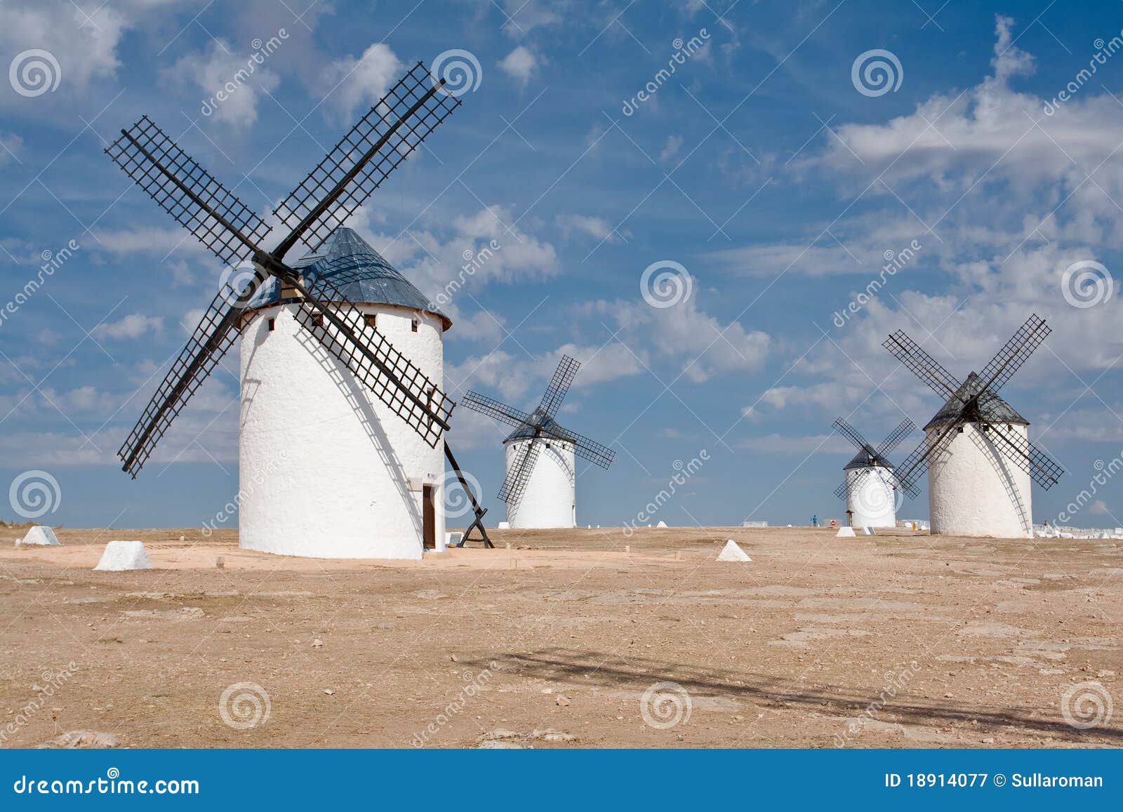 windmills at campo de criptana