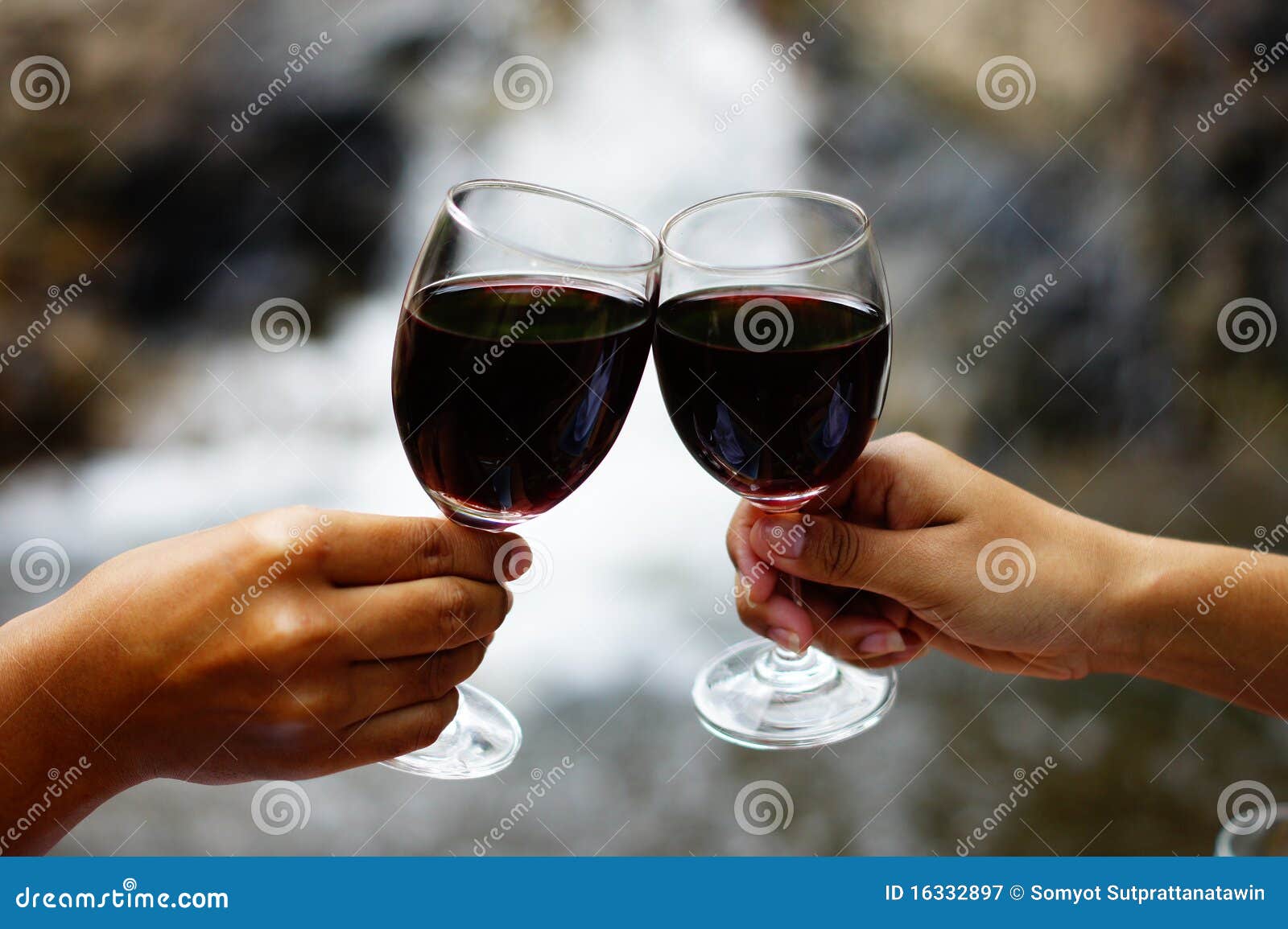 wine cheers