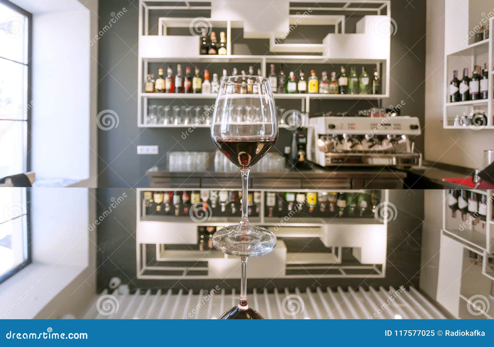 modern restaurant bar counter design