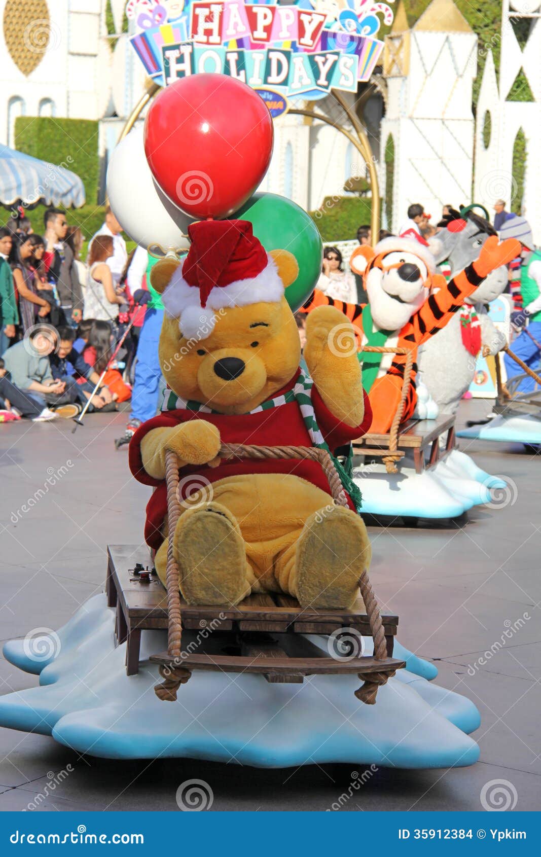 Coisas da Nil - Pintura em tecido: Ursinho Pooh com borboletas., image size:1067x1690