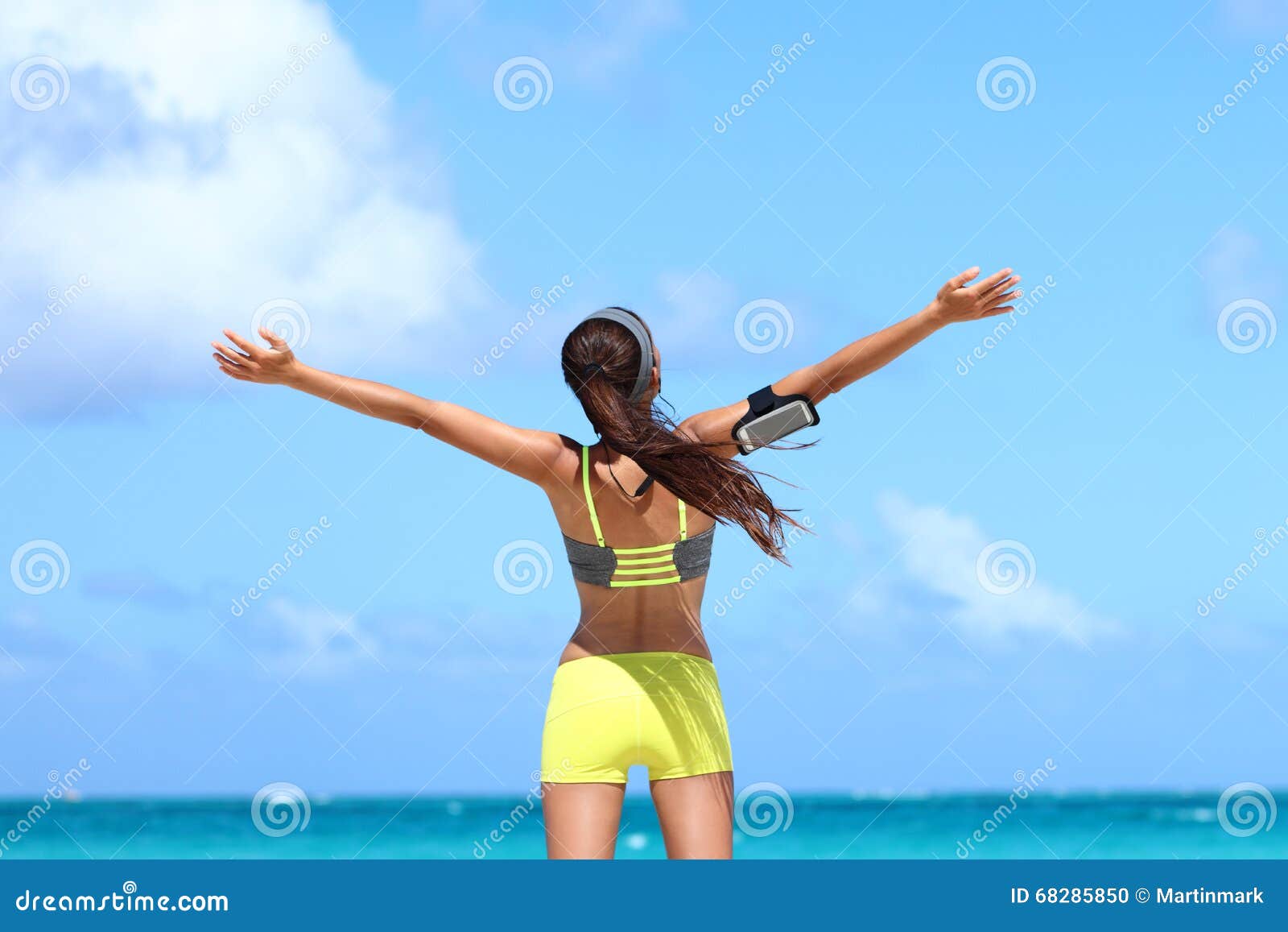 3,217 Woman Beach Weight Loss Stock Photos - Free & Royalty-Free Stock  Photos from Dreamstime
