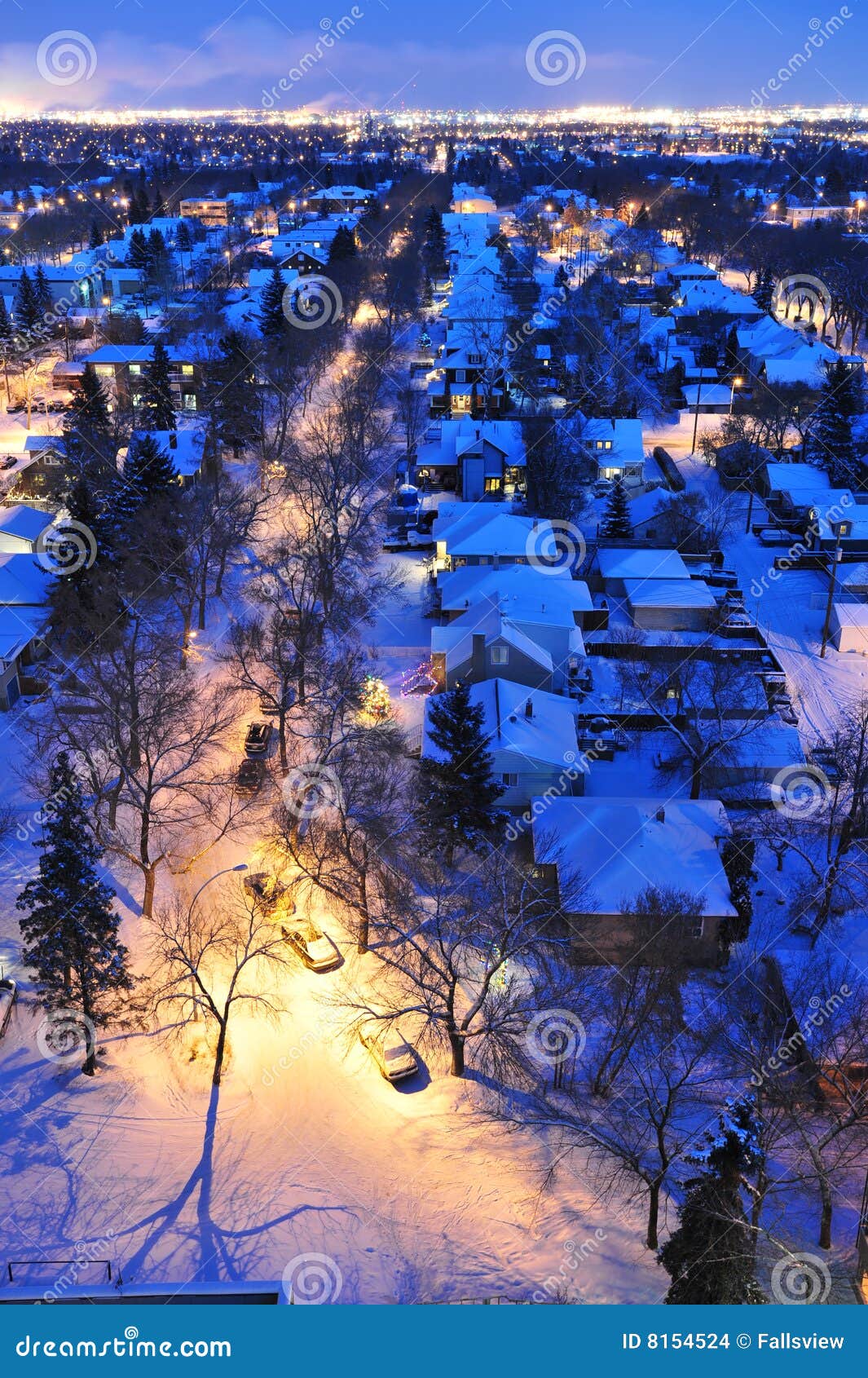 Winter city night scene stock photo. Image of emerge, dark 8154524