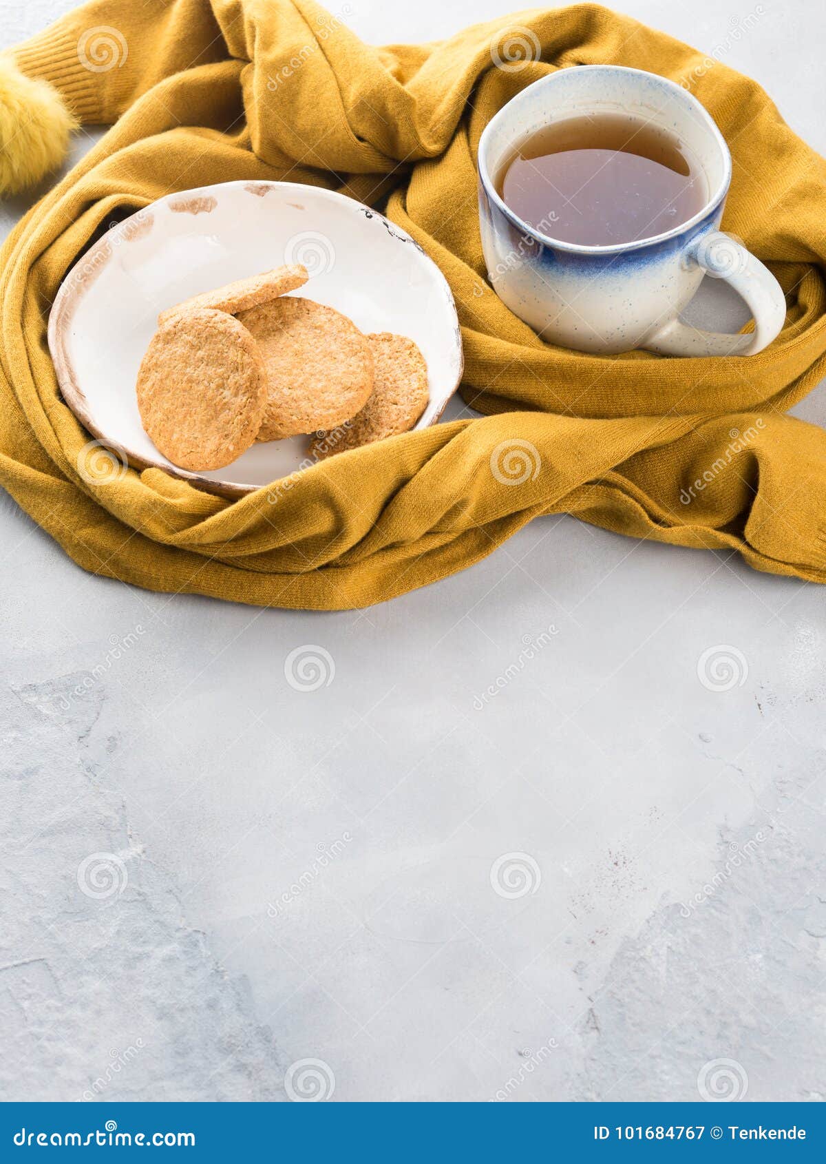 https://thumbs.dreamstime.com/z/winter-comfort-food-concept-woman-s-scarf-mug-tea-cookies-moment-relax-winter-comfort-food-concept-tea-101684767.jpg