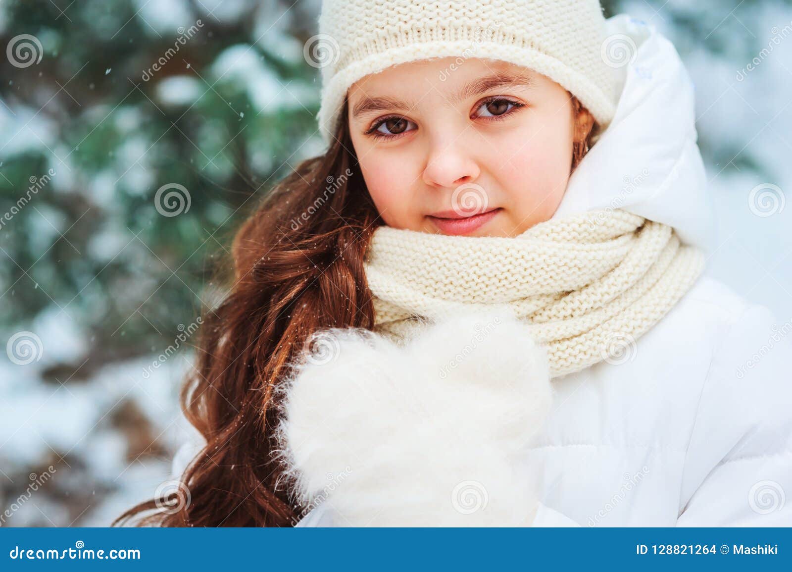 Winter Portrait of Happy Child Girl in White Coat, Hat and Mittens ...