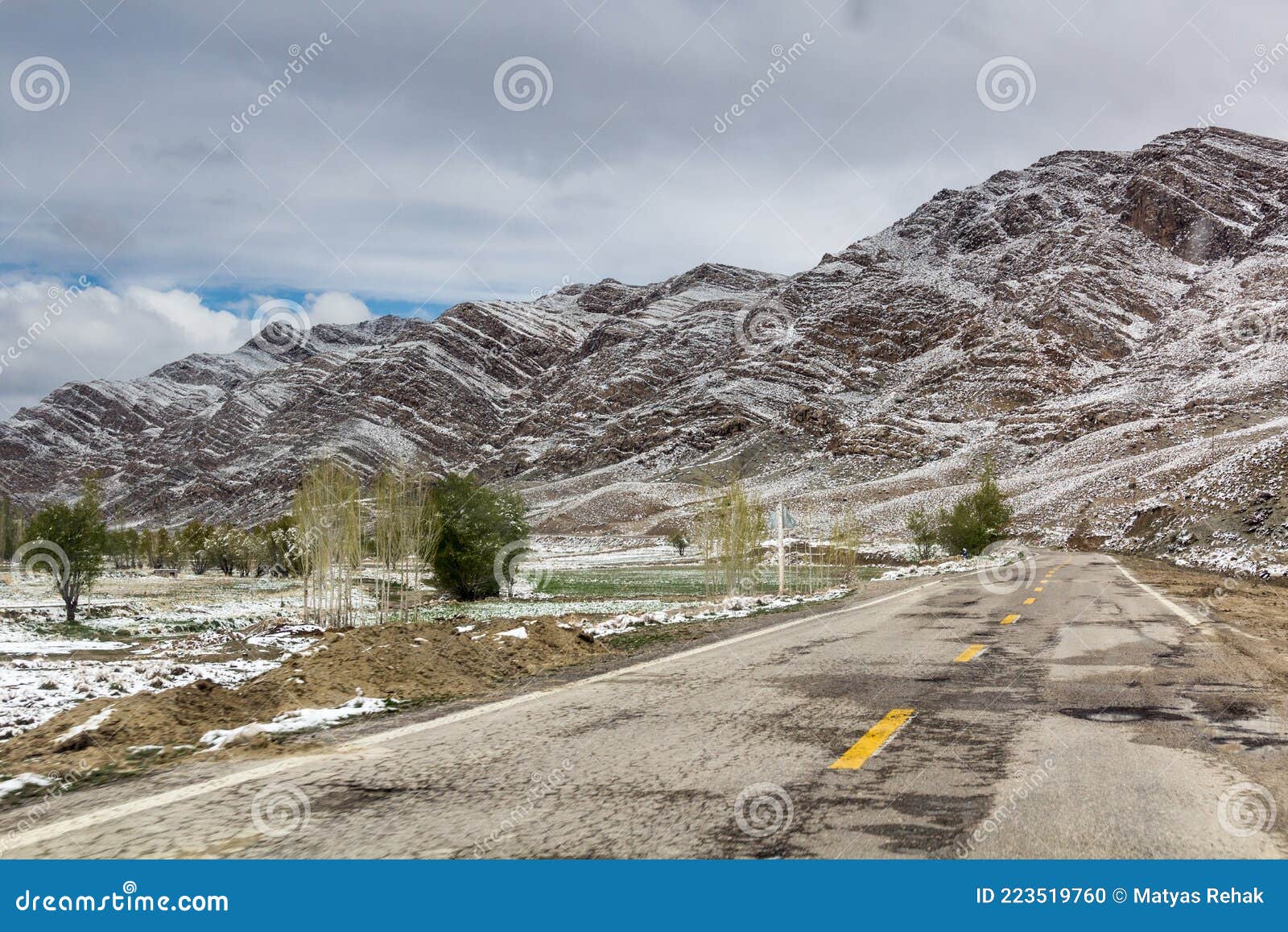 winter snowy view of road 875 between quchan and bajgiran, ir