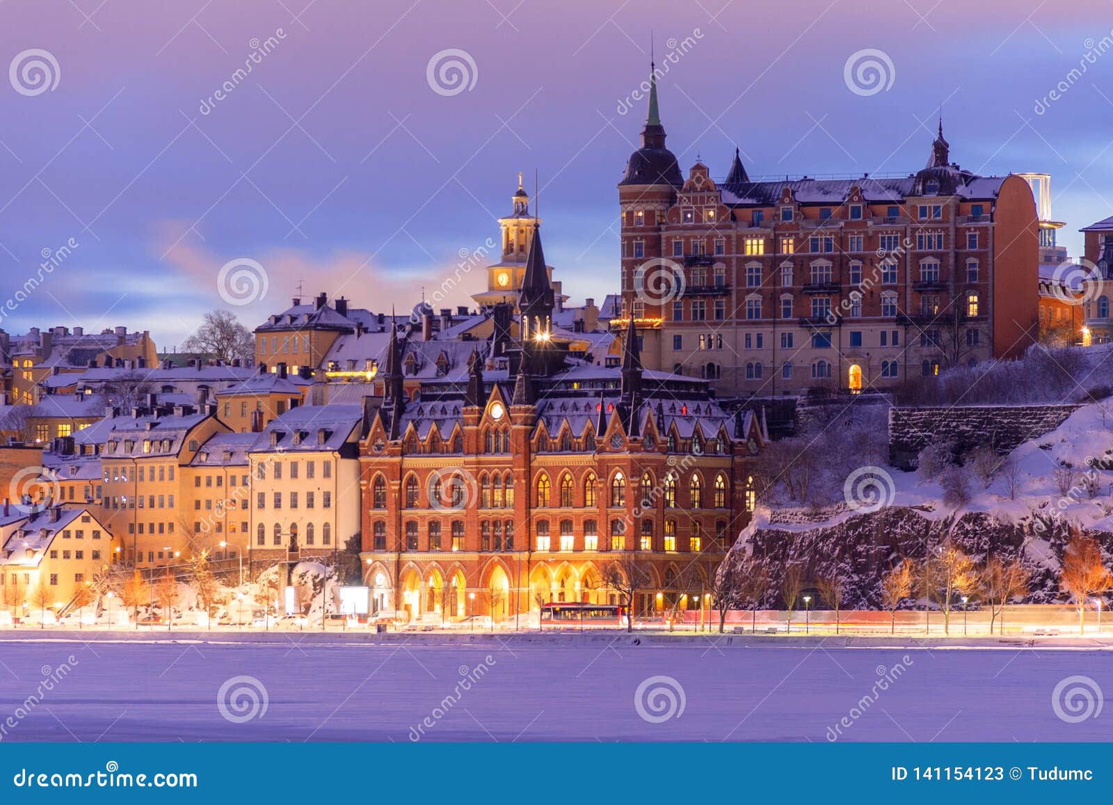 Winter Stockholm On Sunrise Stock Image - Image of light, nice: 141154123