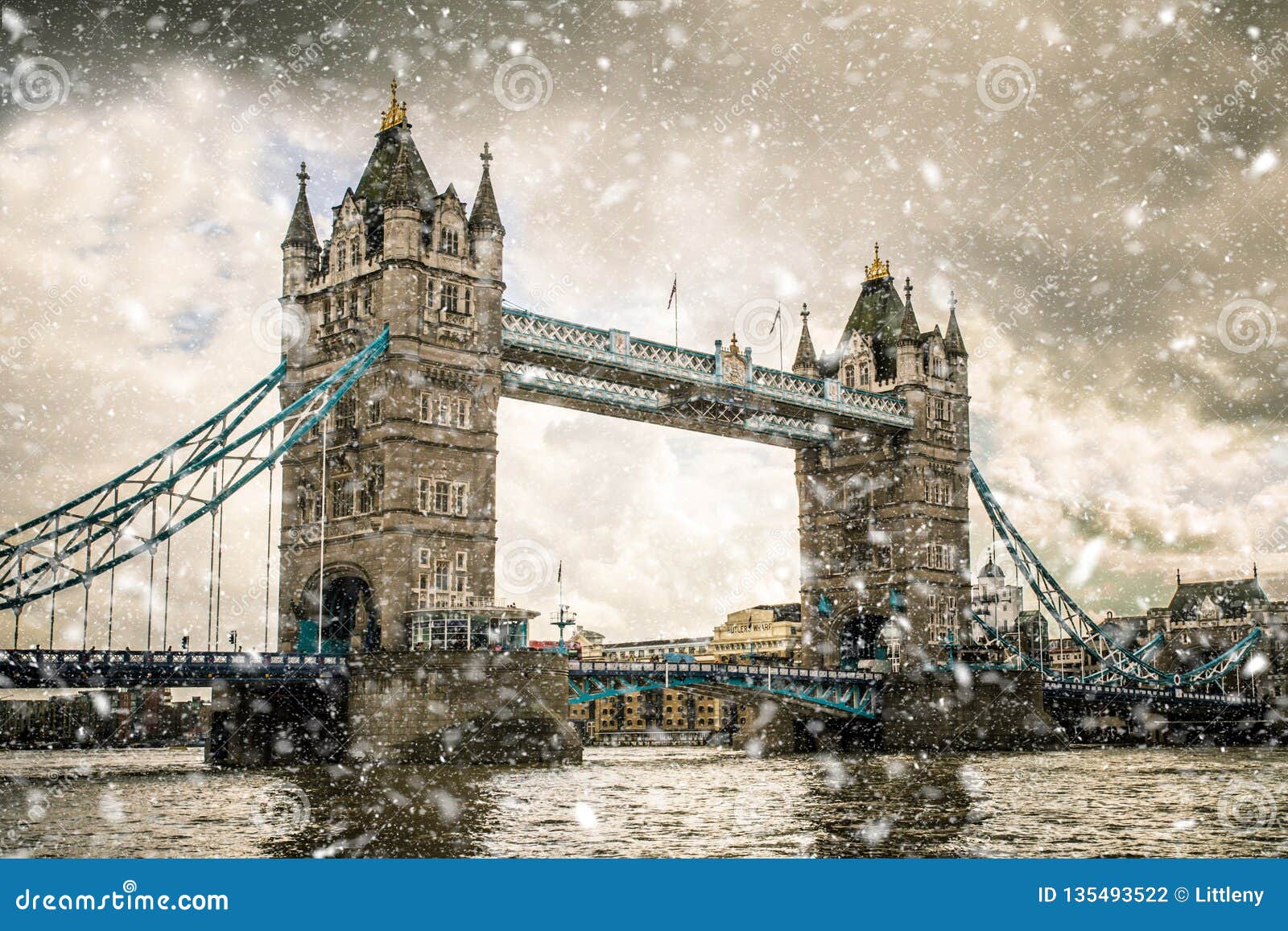 Winter London Snow Tower Bridge Stock Photo - Image of architecture,  european: 135493522