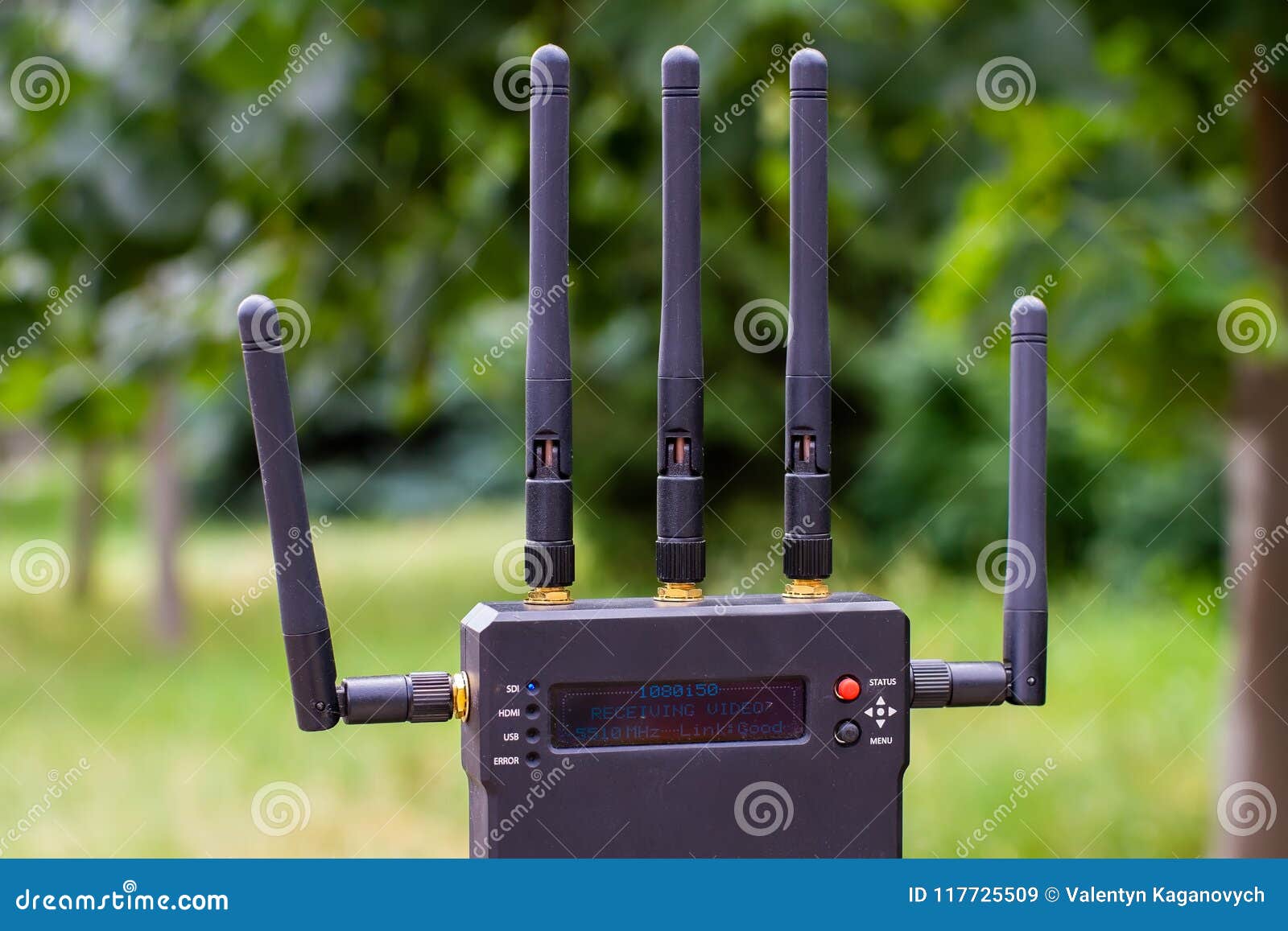 Wireless video transmitter stock image. Image of reception 117725509