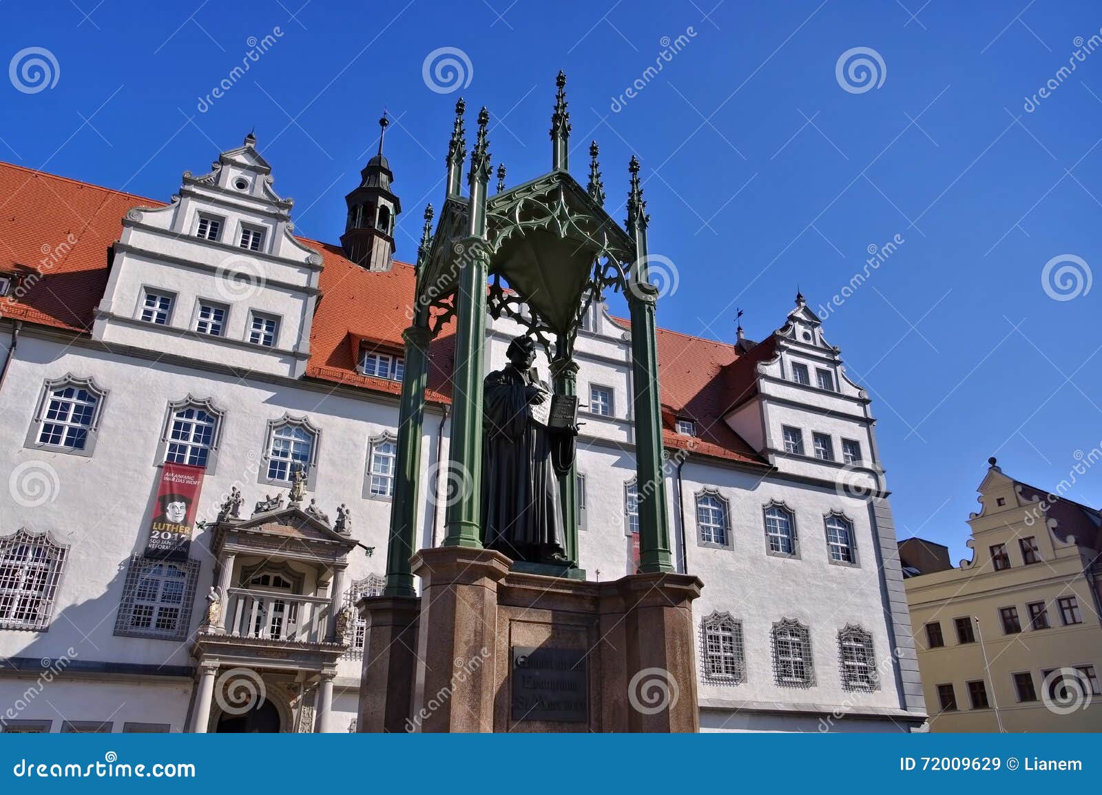 Wittenberg old town hall editorial stock image. Image of sculpture